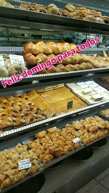 Sfogliatelle en la vitrina